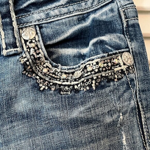 Miss Me Signature Crop jeans denim 27 embellished distressed - Picture 6 of 13